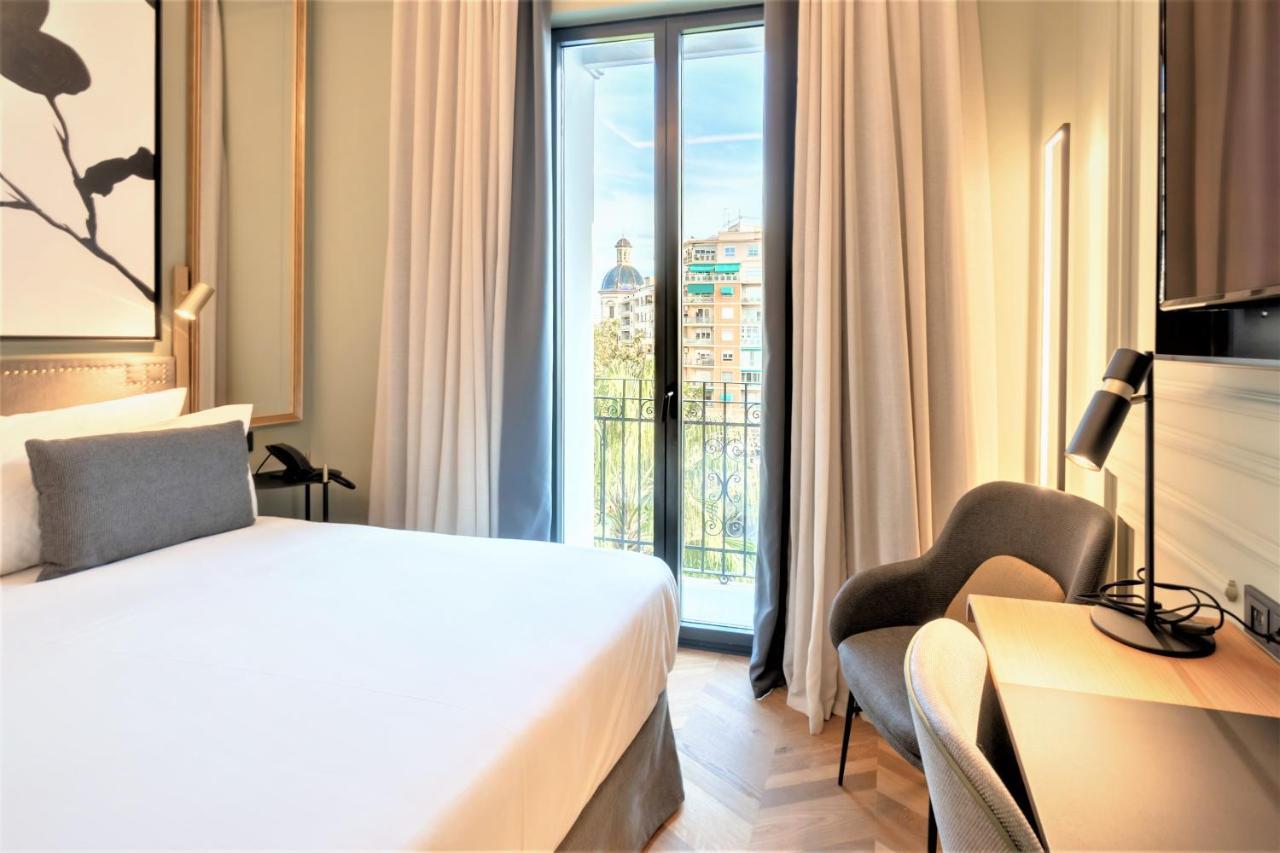 L&H Gran Via Valencia Hotel Екстериор снимка