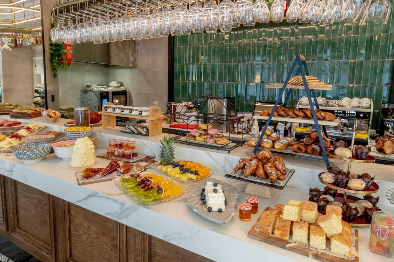 L&H Gran Via Valencia Hotel Екстериор снимка